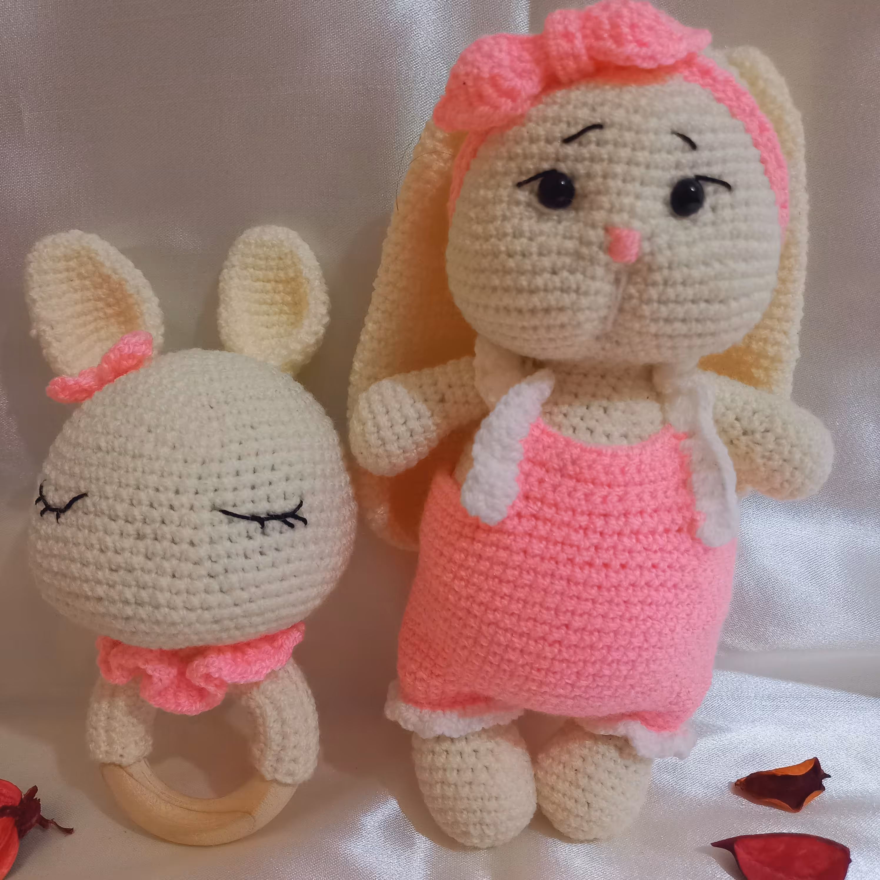 ست عروسک و جغجغه خرگوش دستبافت