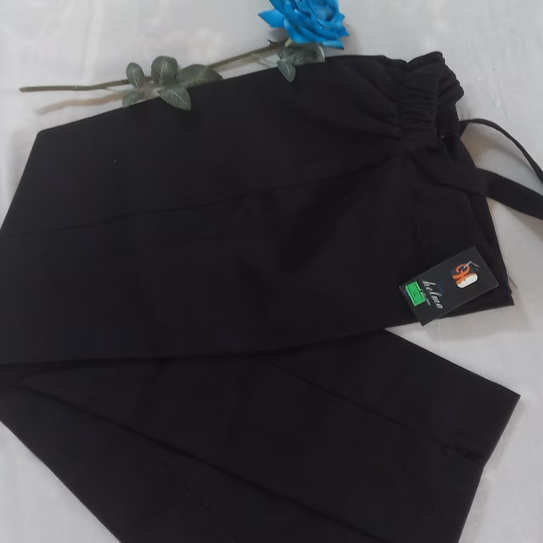 شلوار مازراتی زنانه پاچه چاکدار یک سانتی..رنگ مشکی خیلی خوب وراحت سایز 42تا 50