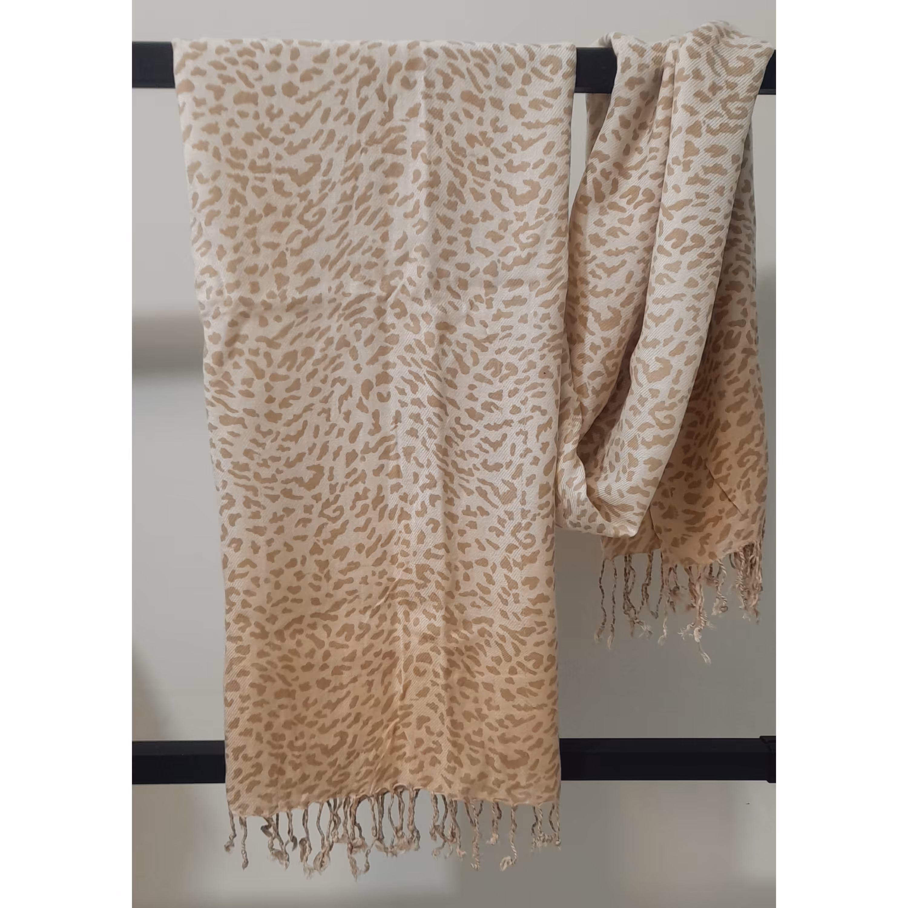 شال زنانه و دخترانه طرحدار نخ پنبه پلنگی