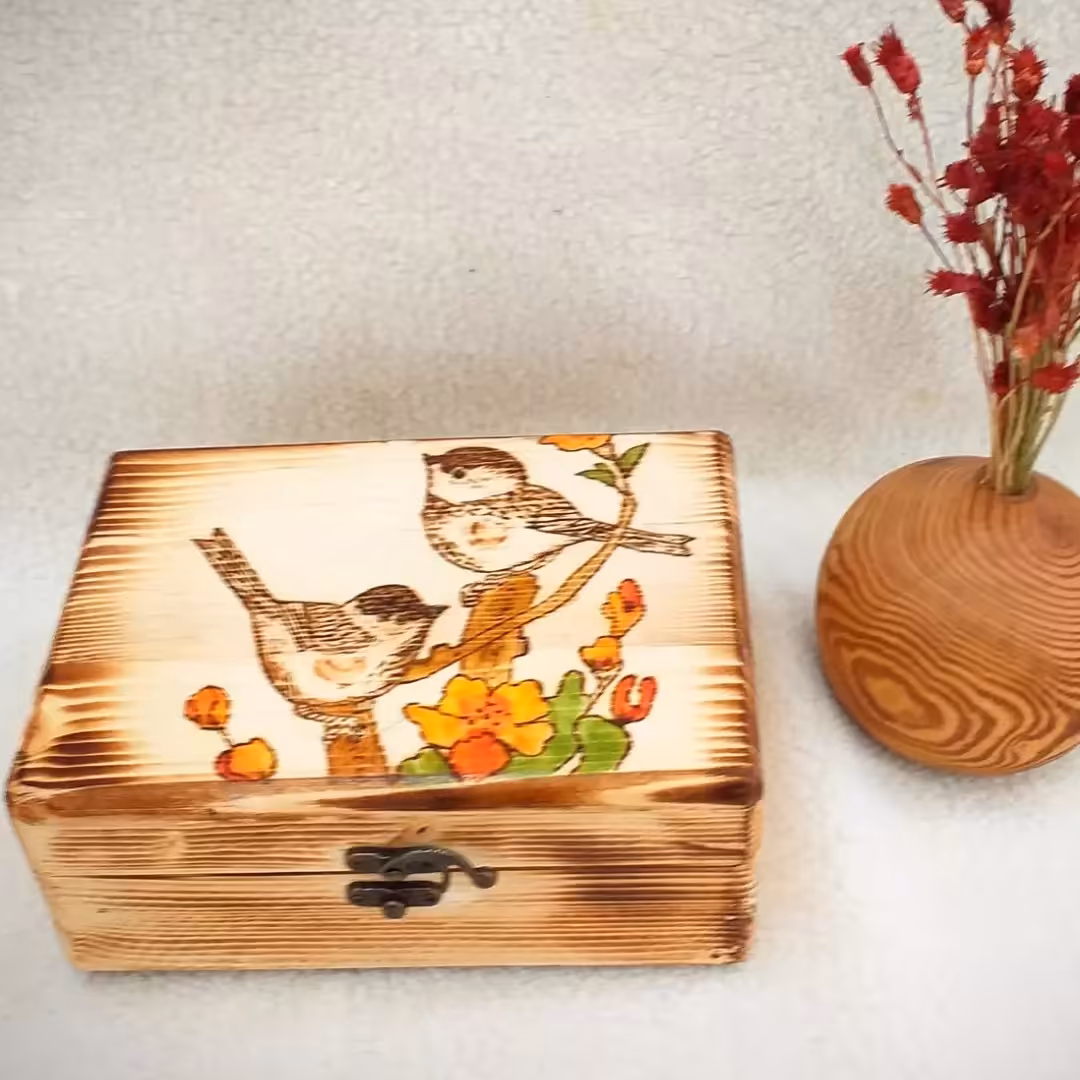 جعبه های چوبی طراحی شده با سوخته کاری 