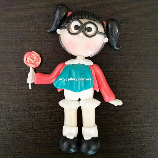 مگنت درب یخچال دختر آبنباتی