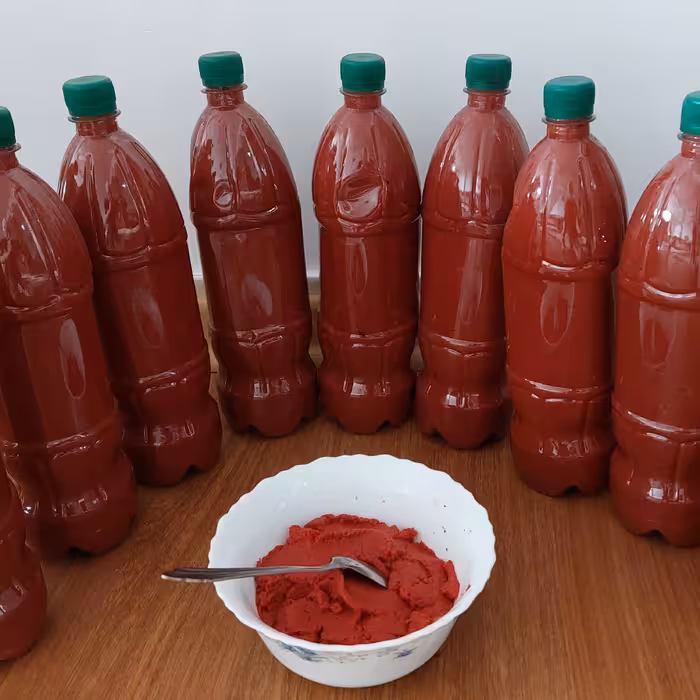 رب گوجه فرنگی خانگی آدرین صد در صد طبیعی بسیار خوشمزه و خوشرنگ تضمین کیفیت عالی 