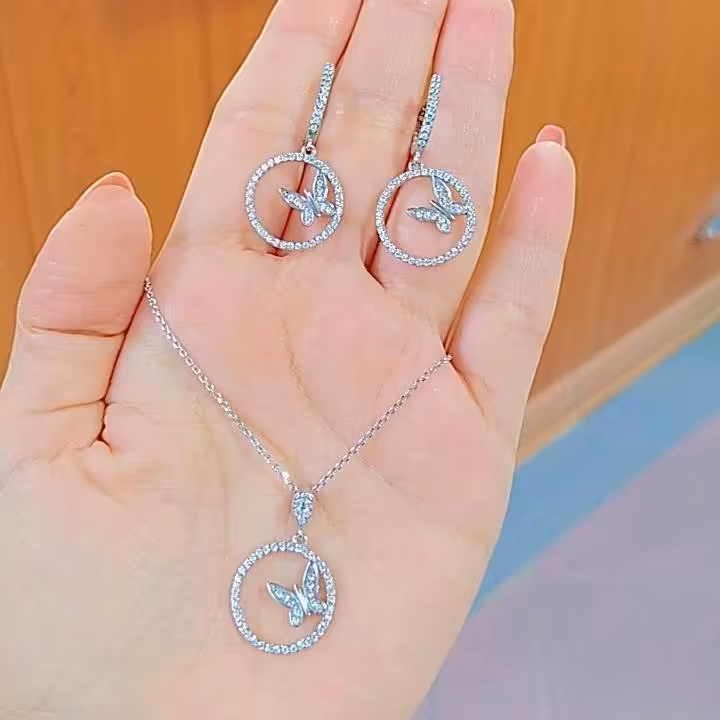 نیم ست تمام نقره پروانه ای عیار 925و آبکاری طلا سفید 