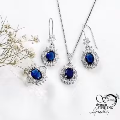 نیمست جواهری نقره نگین سرمه ای (طرح یاقوت کبود) کد 17294