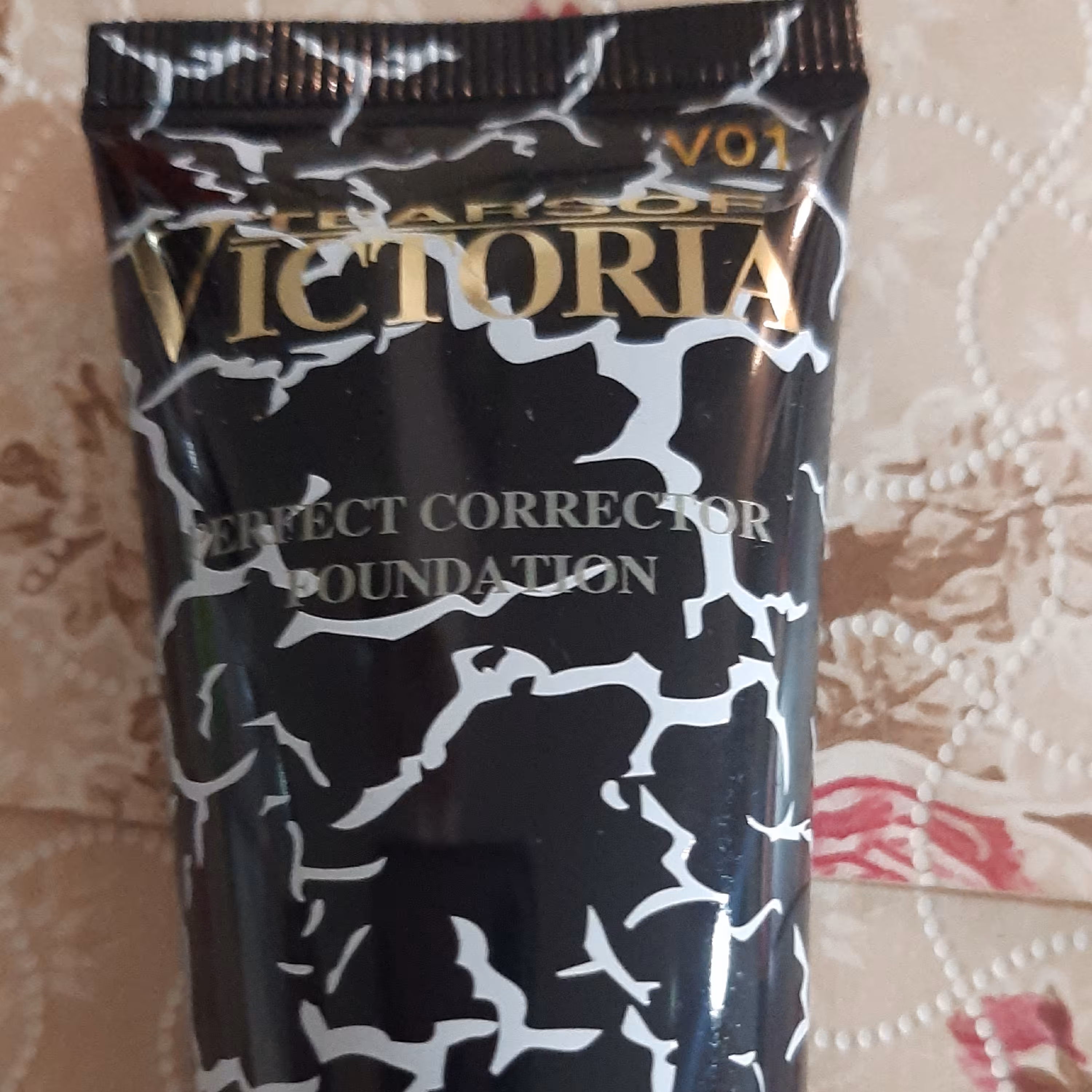 کرم پودر ویکتوریا