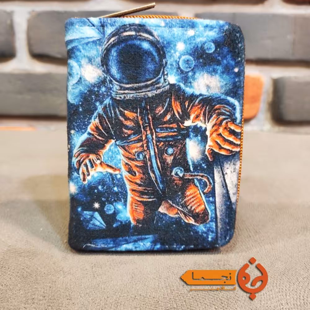 جاکارتی دور زیپ مخمل کوبیده و چرم مصنوعی طرح فضانورد کد DZ30 جاکارتی