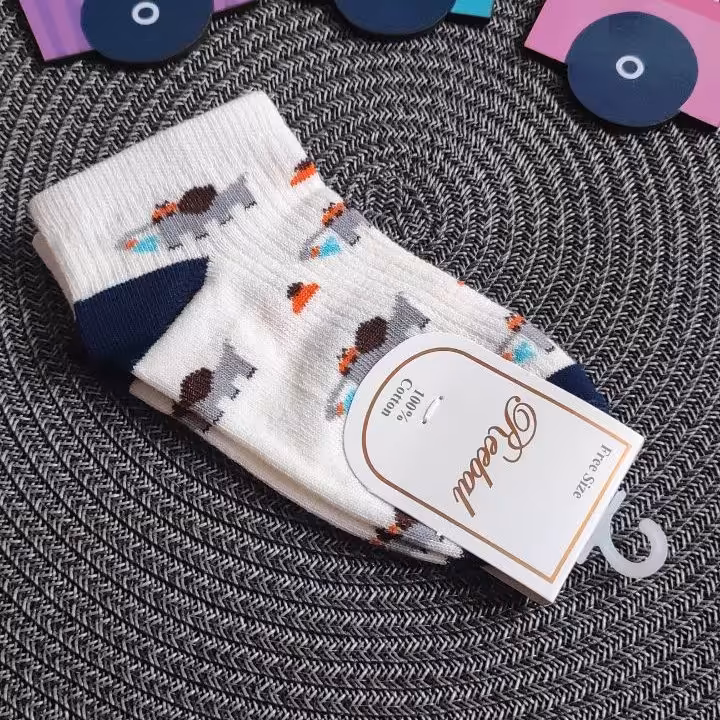 جوراب پسرانه  حدود 4 سال