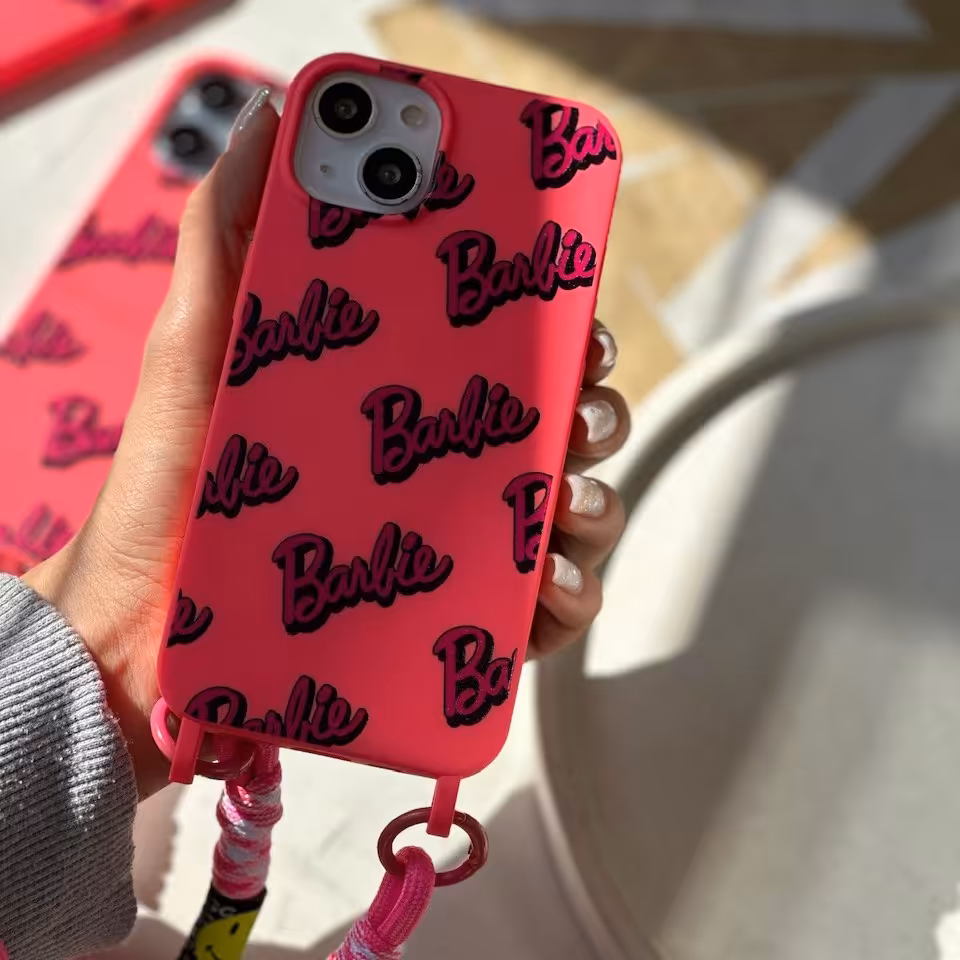 قاب آیفون 12 پرو باربی با بند دو قلاب موجود برای تمام مدل های آیفون