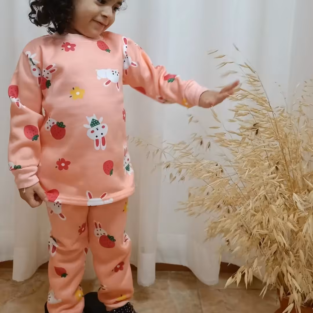 ست دوتیکه دخترانه داخل خز مناسب 3 تا 6 سال