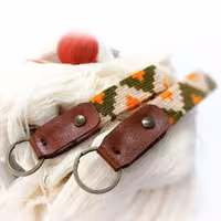 جاکلیدی چرم و گلیم دستبافت کوچک آویز حلقه کد 15