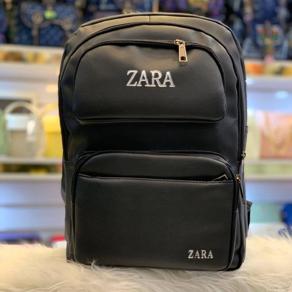 کوله زارا جلو جیب                                                 
ابعاد حدودی  30در43