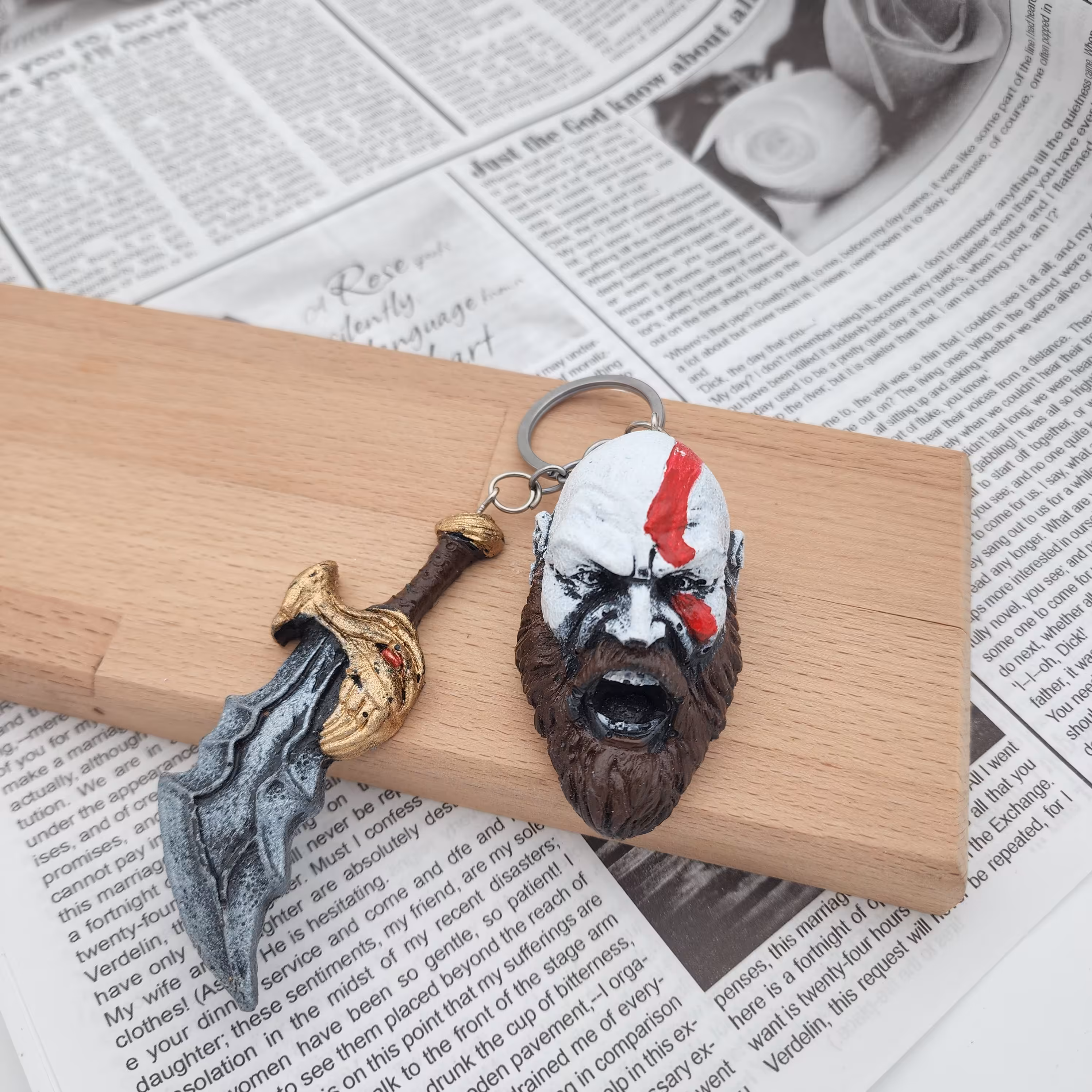 جاکلیدی ( جاسوییچی  ) مدل  GOD OF WAR  طرح کریتوس  خدای جنگ