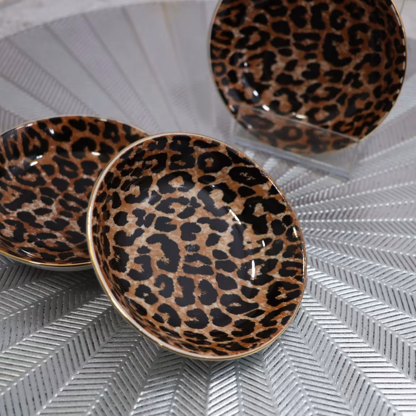 نعلبکی سرامیکی و خرما خوری دنی هوم طرح پلنگی