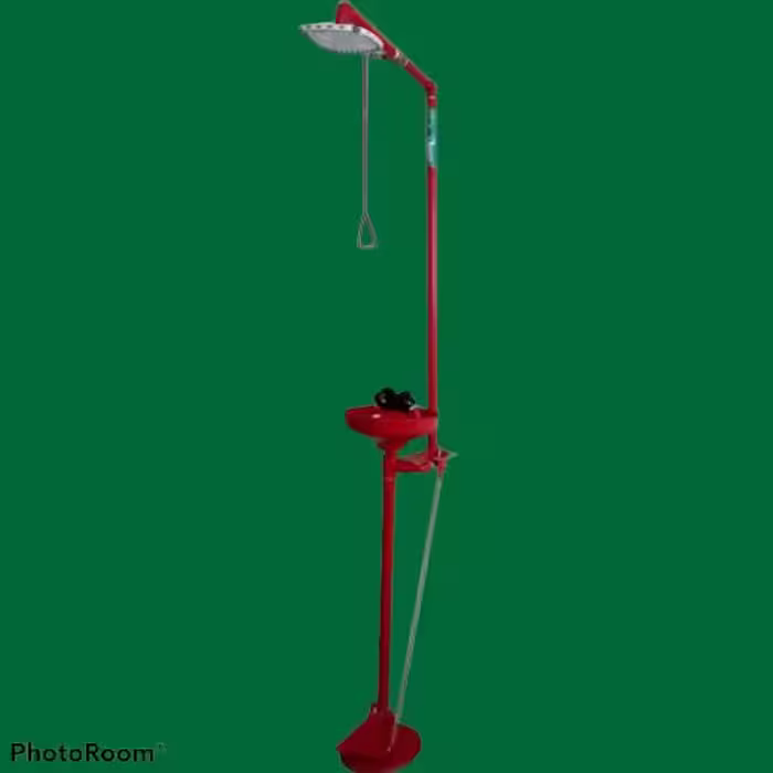 دوش و چشم شوی آزمایشگاهی
