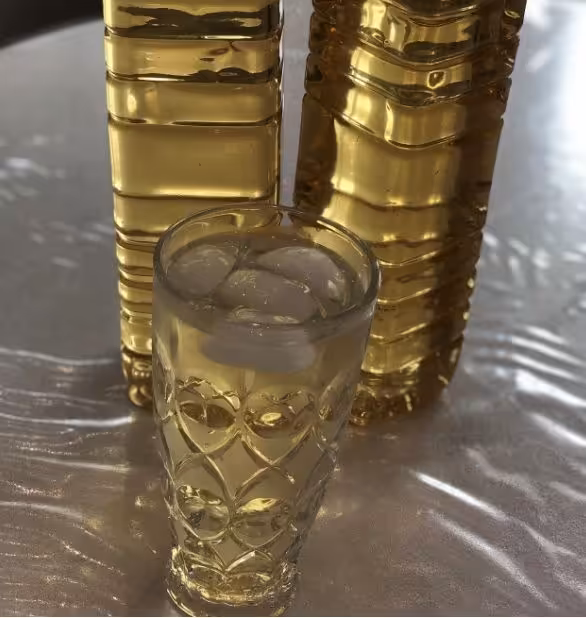 شربت خانگی سکنجبین 1000 گرمی رنگ طلایی