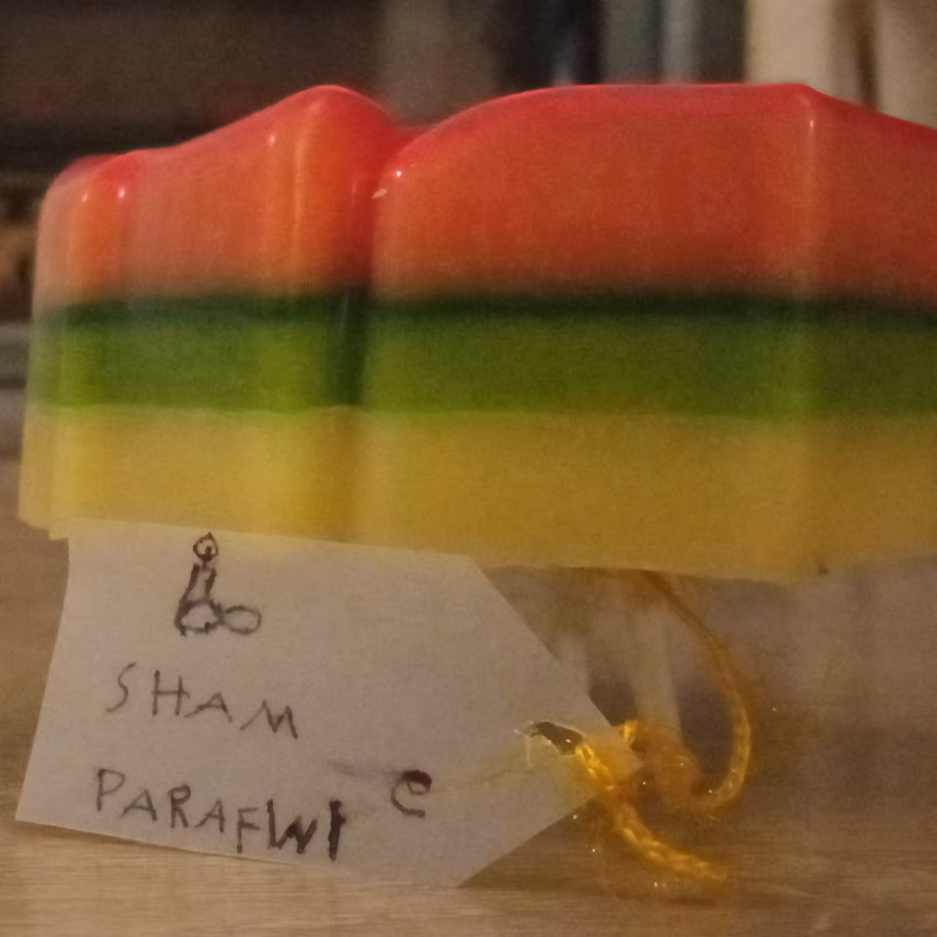 شمع رز 3 رنگ با رنگ های و ترتیب دلخواه شما شمع پارافینی