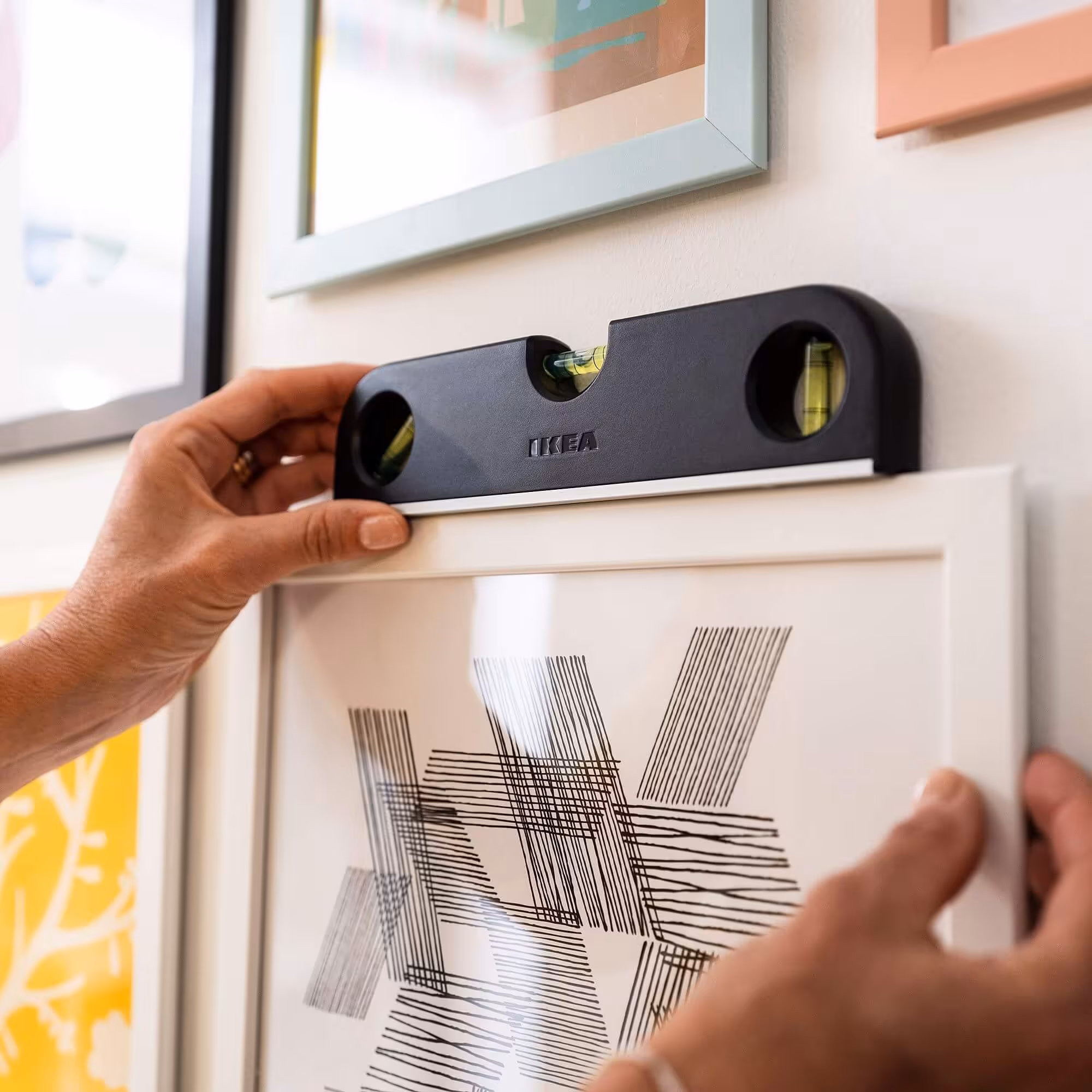 تراز مغناطیسی ایکیا مدل TRIXIG