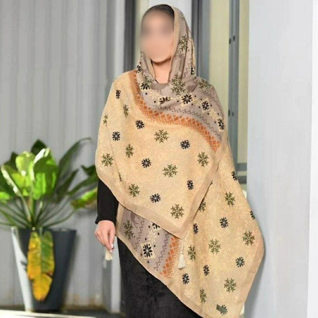 
شال نخی کشمیر
منگوله دار 
کیفیت بینظیر 