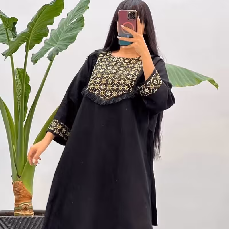 مانتو بلند مشکی مانتوزنانه جلو بسته مانتو محرمی جلو بسته مانتو زنانه
