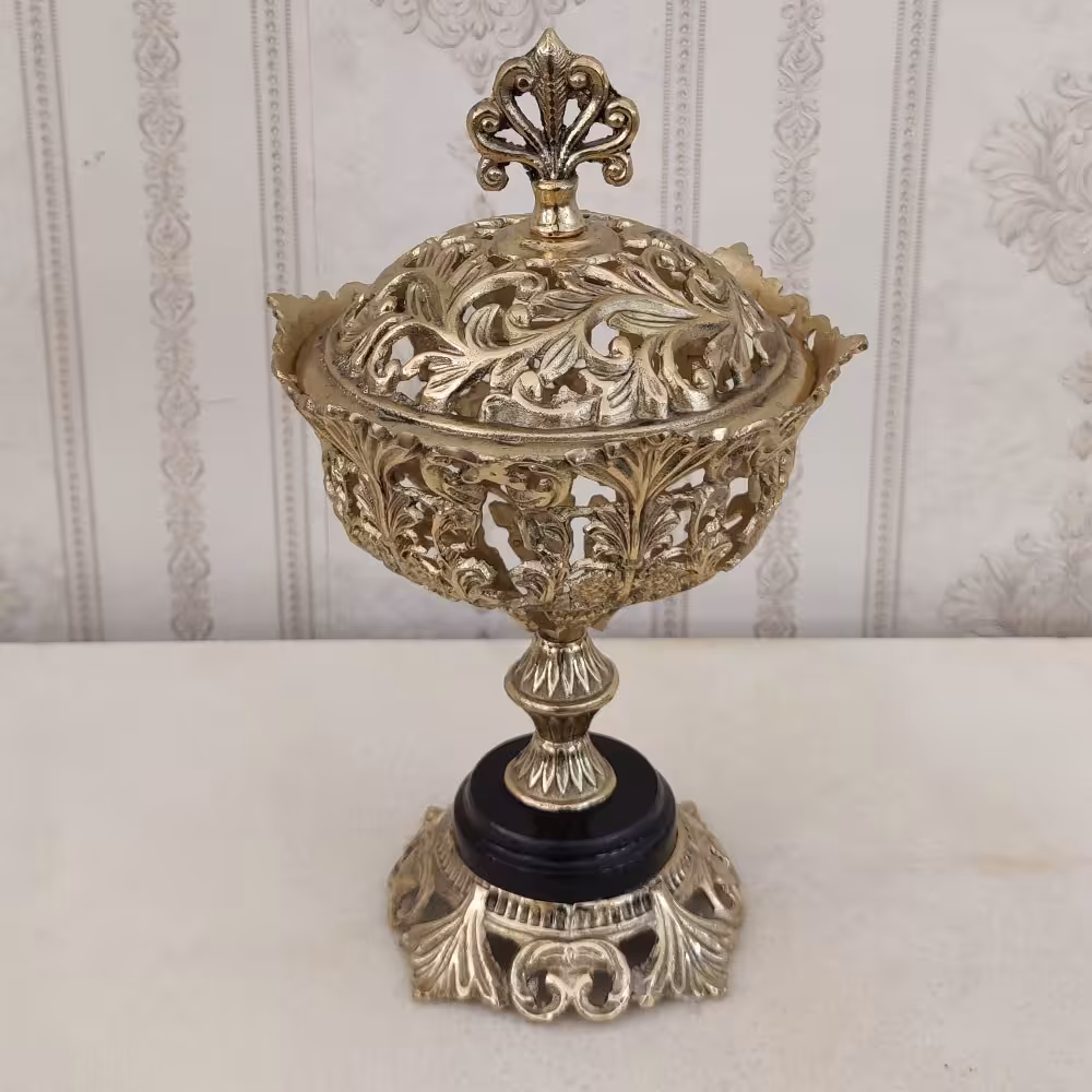 شکلات خوری برنزی مدل گلبرگ پایه سنگی کد 5425 (شکلات خوری برنجی)