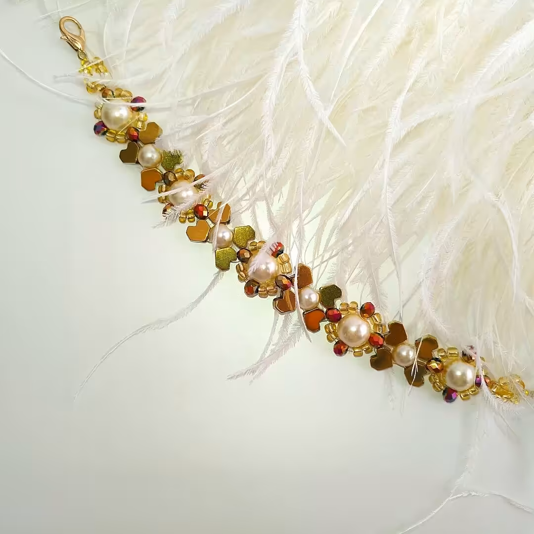 دستبند حدید و مروارید