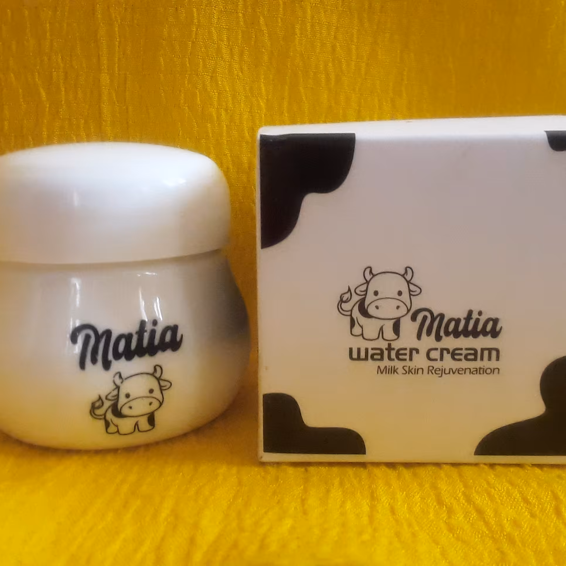 کرم شیر گاو مغذی، روشن کننده و آبرسان پوست از برند matia