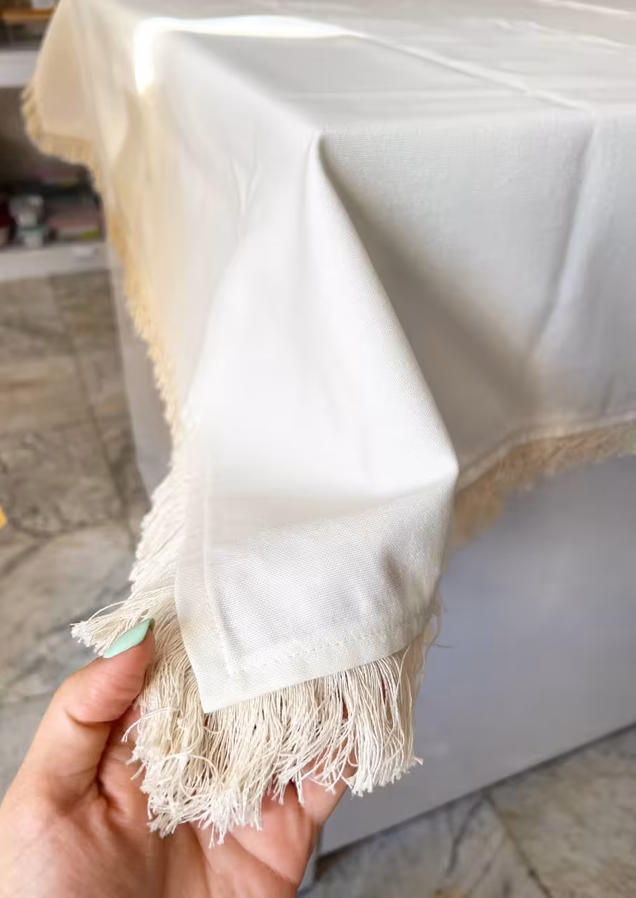 رومیزی داک- رنگ کرم ریش دار