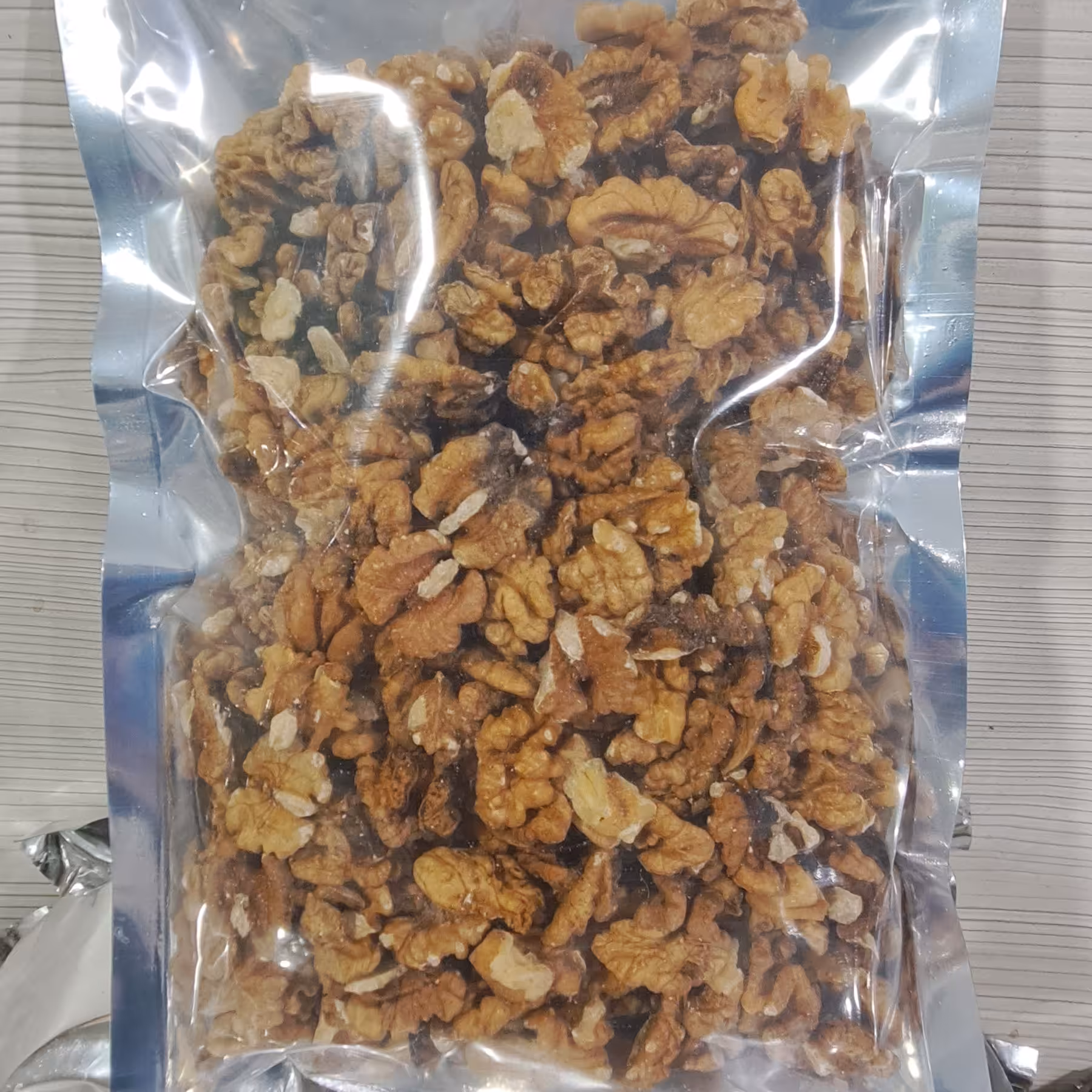 گردو درجه یک مخصوص فسنجان (400 گرمی)