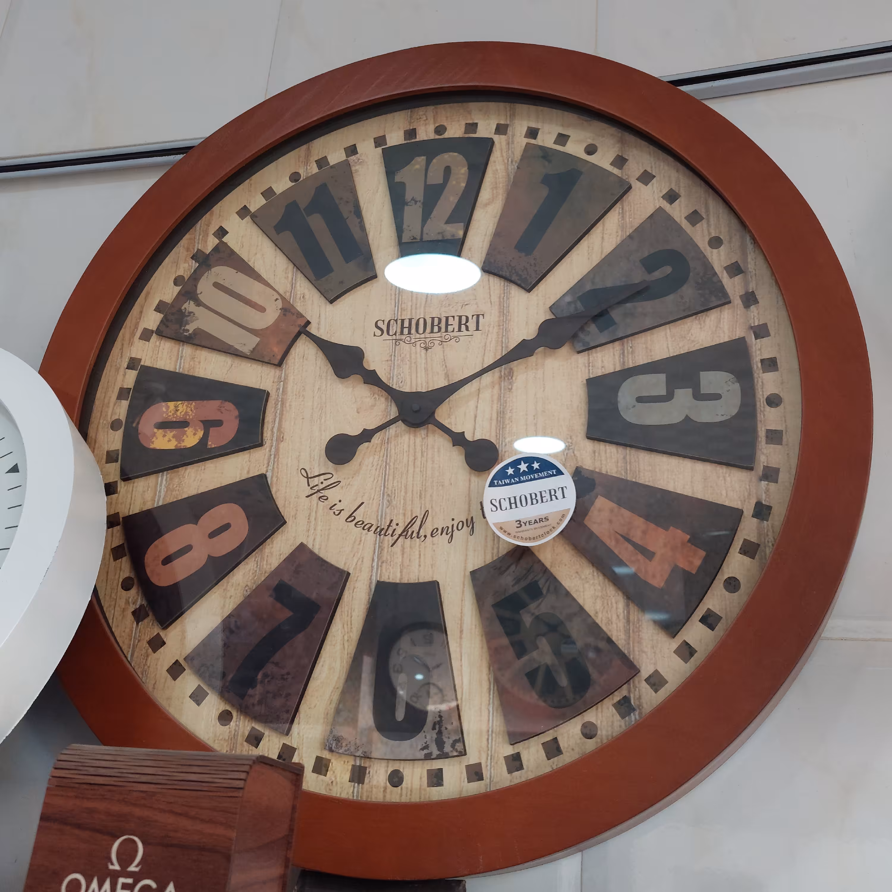 عقربه ساعت دیواری بلند 