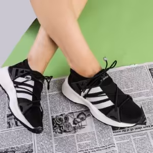 کتانی ادیداس