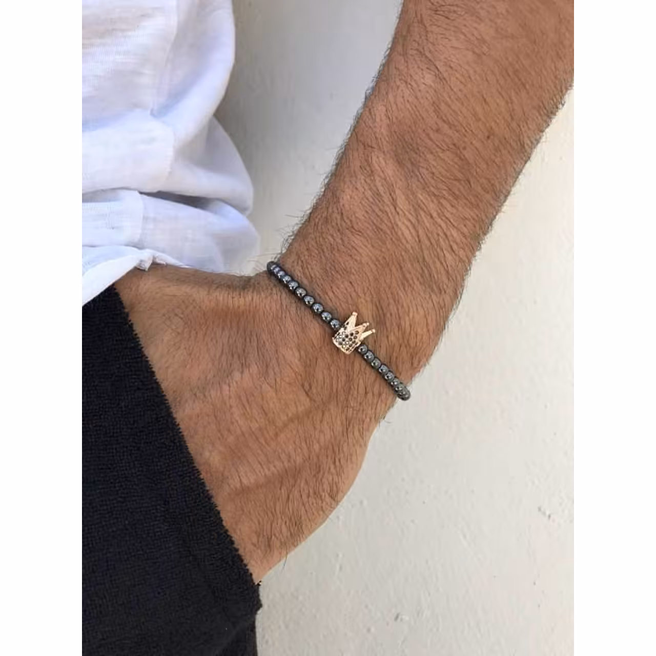 دستبند حدید با تاج نگین دار کد 9