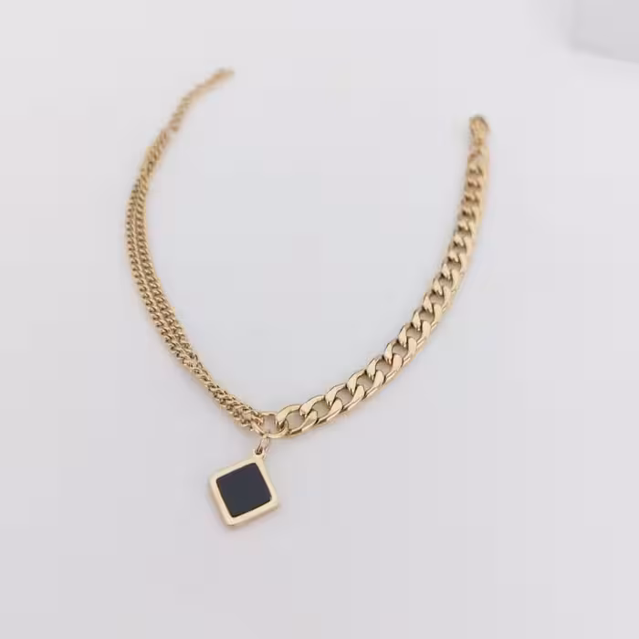 دستبند کد10988طرح طلا.استاینلس استیل.آبکاری طلا.ضدحساسیت.رنگ ثابت