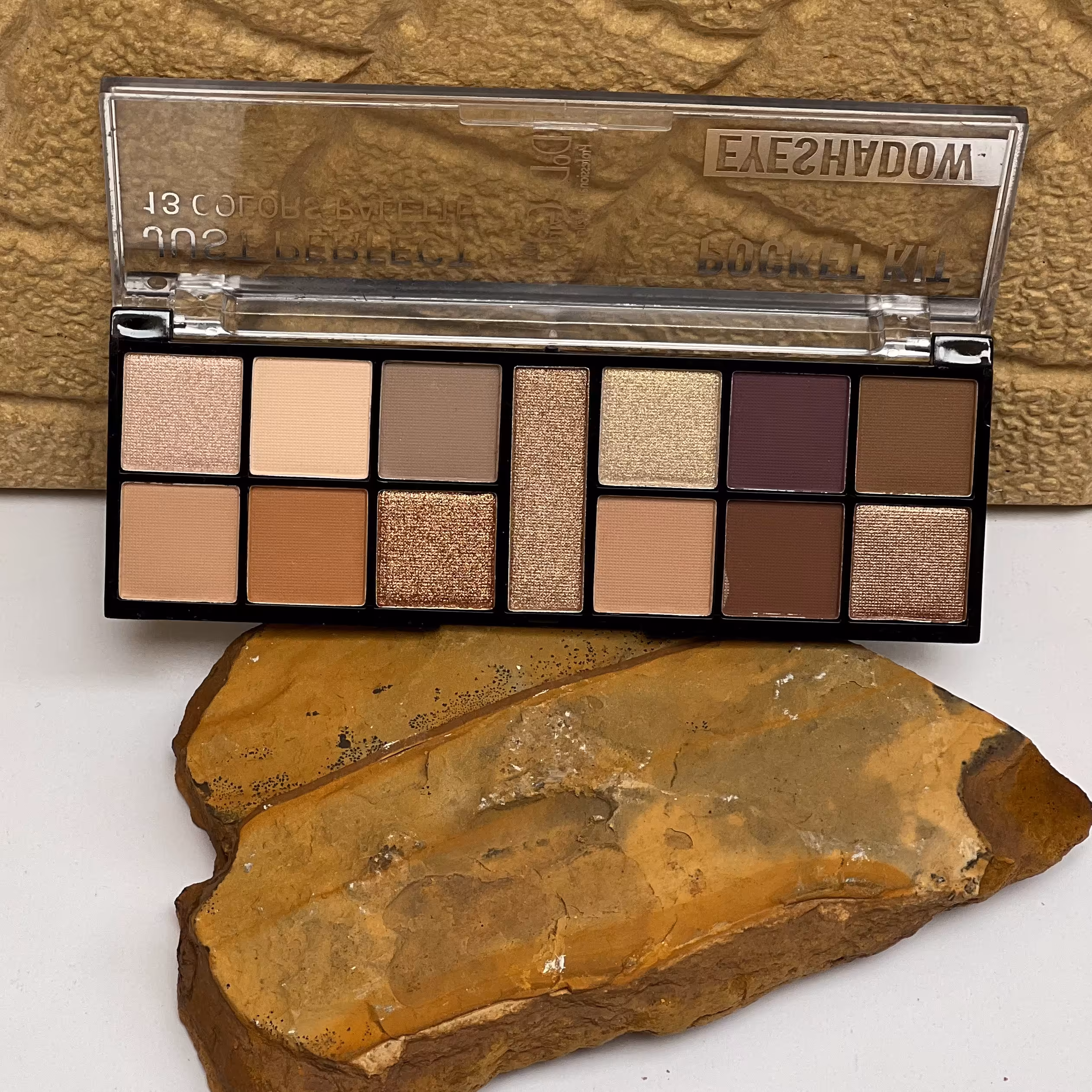   سایه و هایلایتر دودو گرل دارای رنگ های بسیار کاربردی و نوود  شماره 02