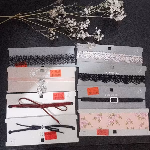 انواع  گلو بند گردنبند  گیپور گردنبند چرم  گردنبند جیر گردنبند فانتزی