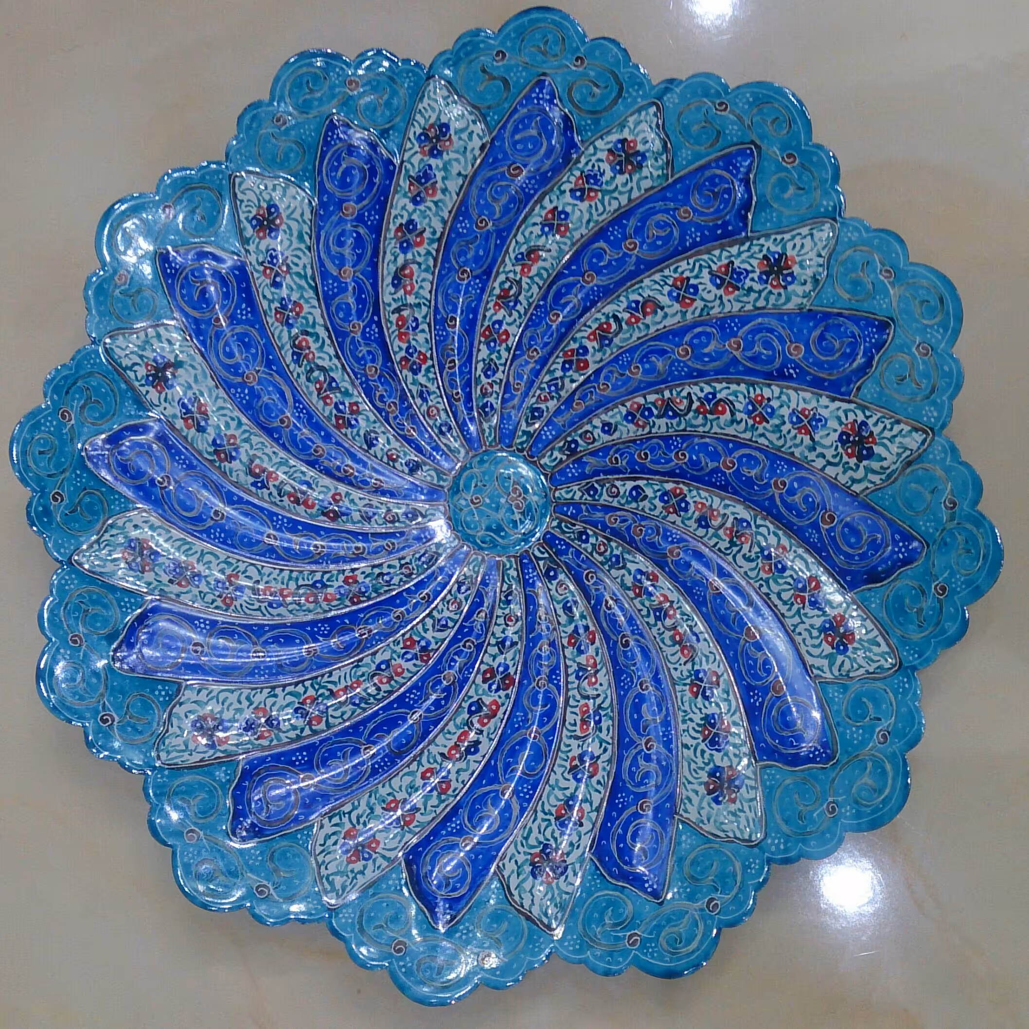 بشقاب مینای پیچ 