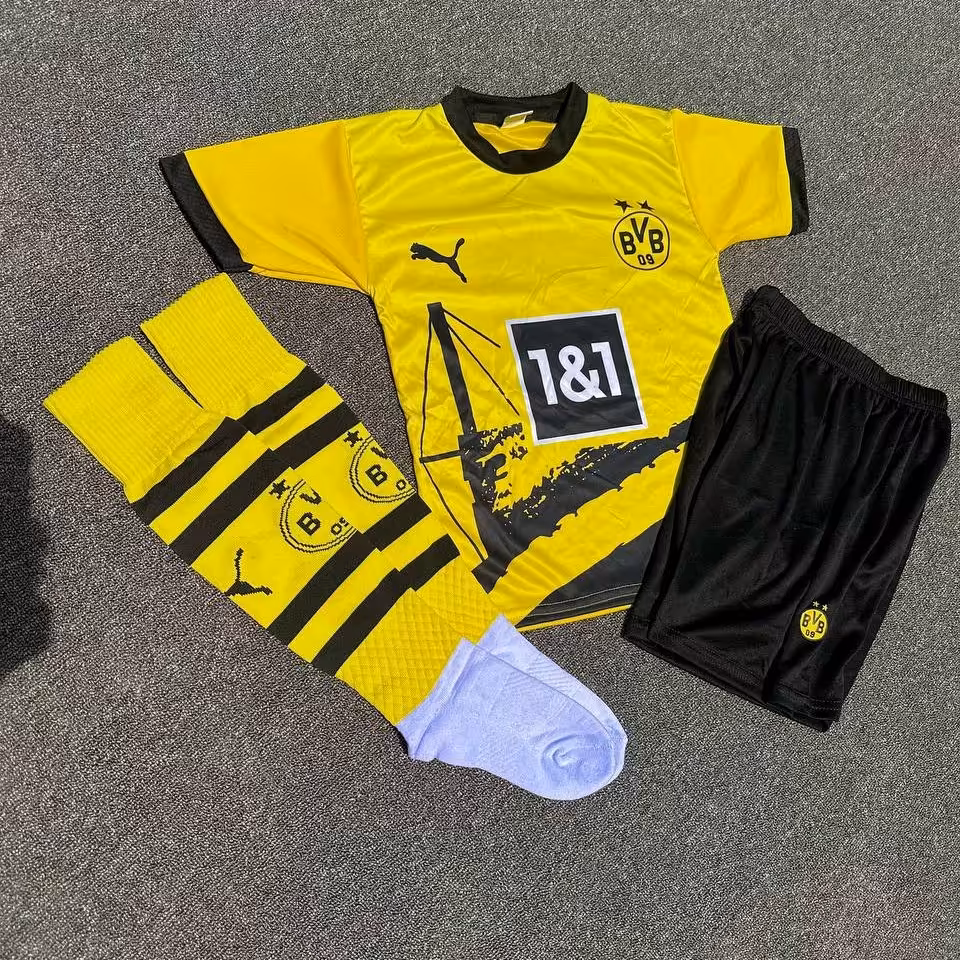 ست لباس ورزشی تیشرت شورت دورتموند 2024