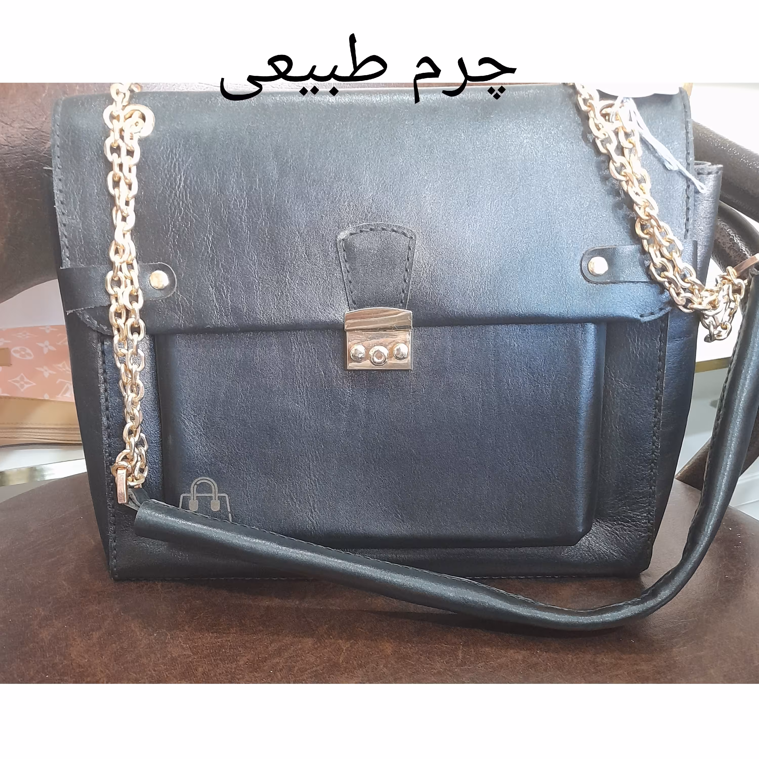 کیف  چرم طبیعی بسیار  عالی و دستدوز  نرم و مقاوم