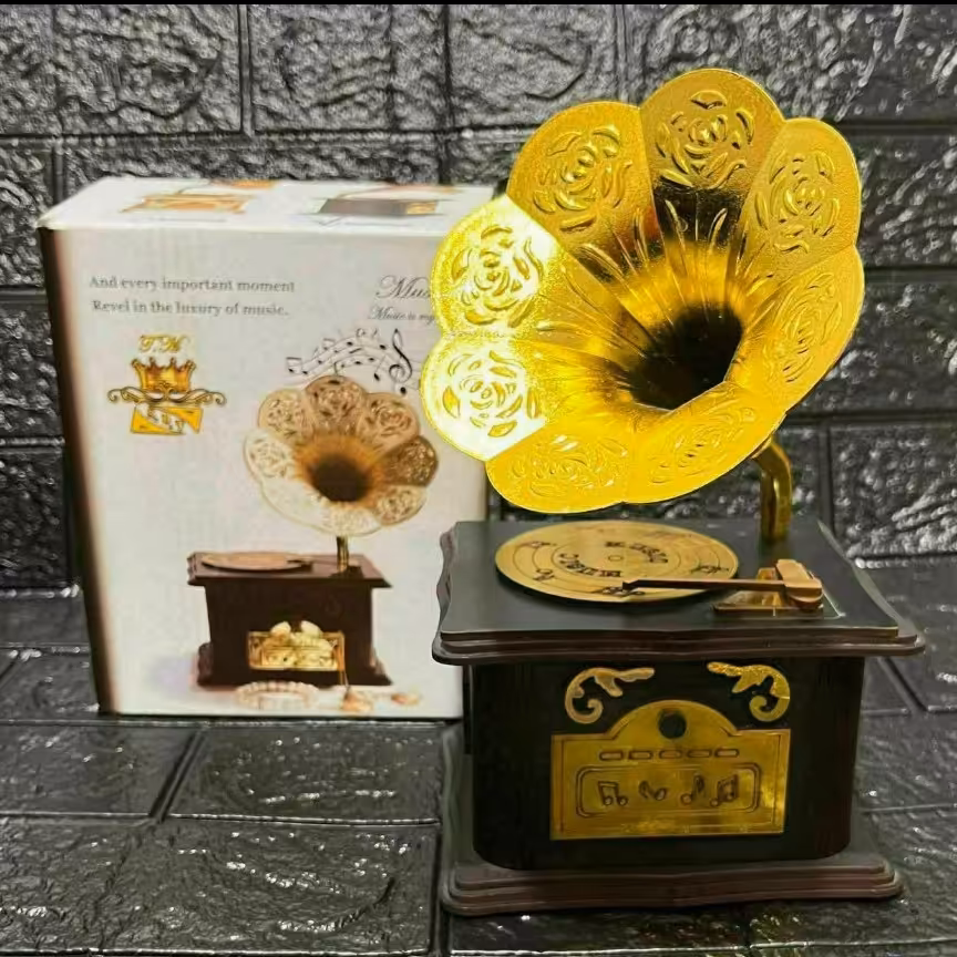 ماکت گرامافون دکوری چوبی با کیفیت عالی 