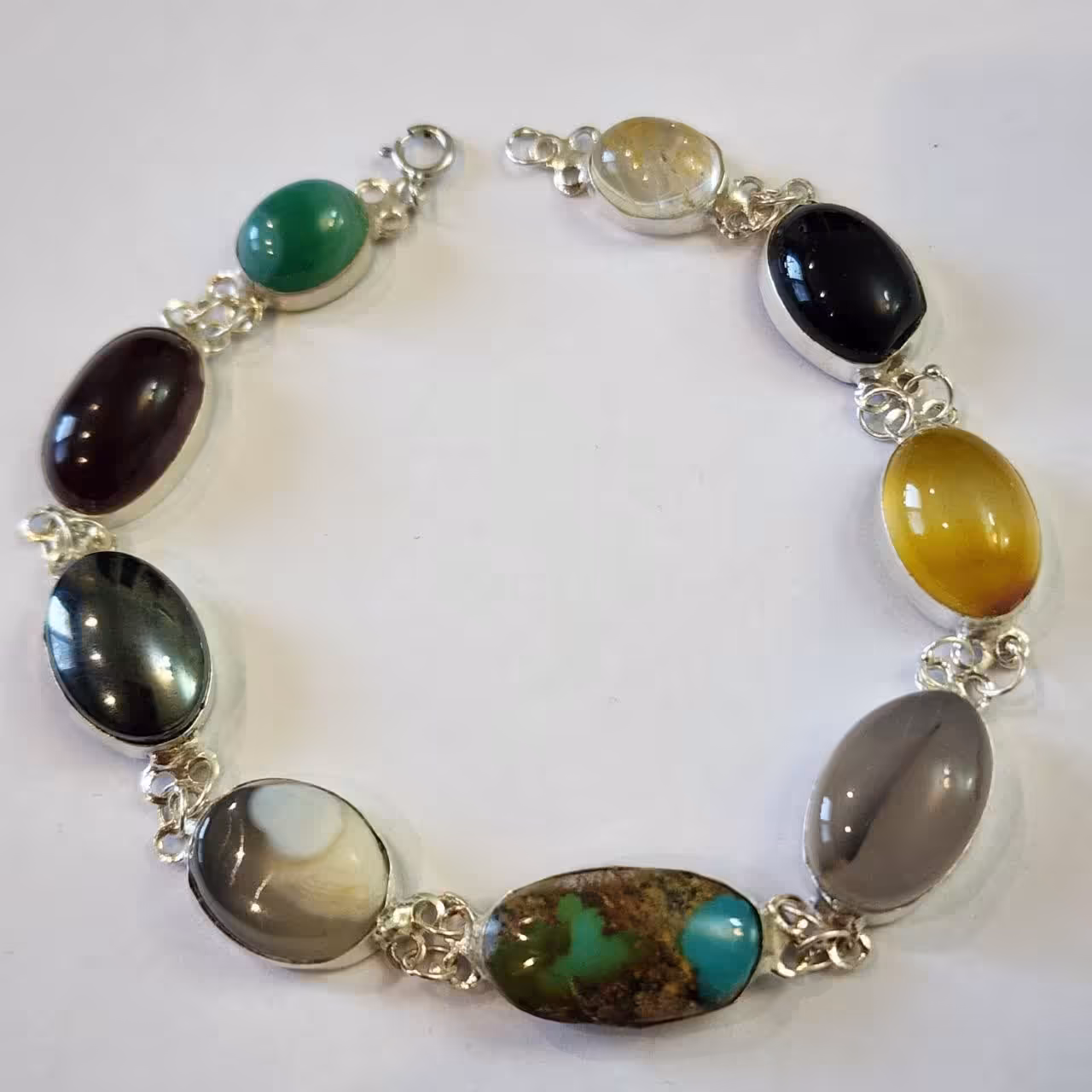 دستبند نقره با سنگ های طبیعی و اصل معروف به ام البنین