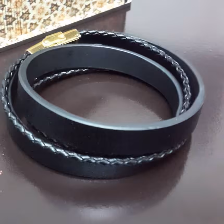 دستبند چرم اسپرت