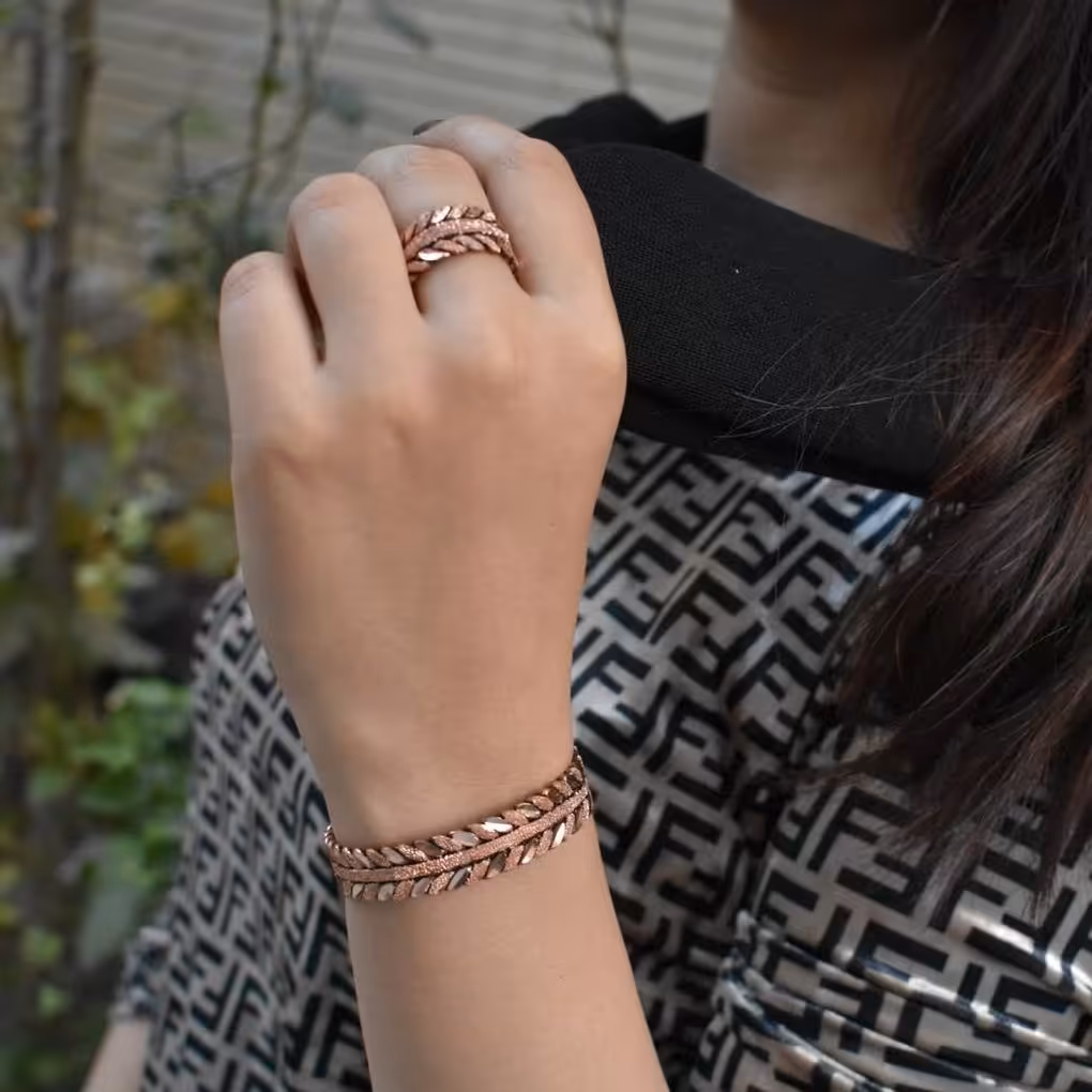 دستبند و انگشتر بافت مسی