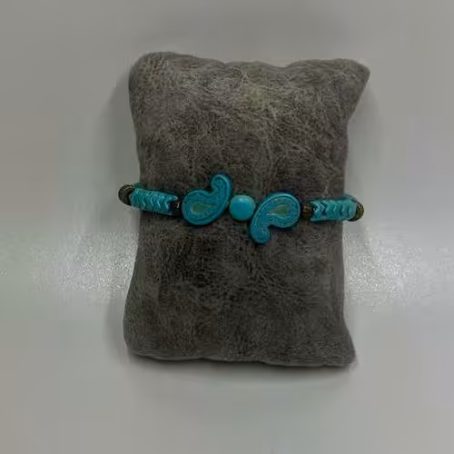 دستبند رنگ آبی فیروزه ایی وزن 10 گرم اندازه 39 سانتیمتر 