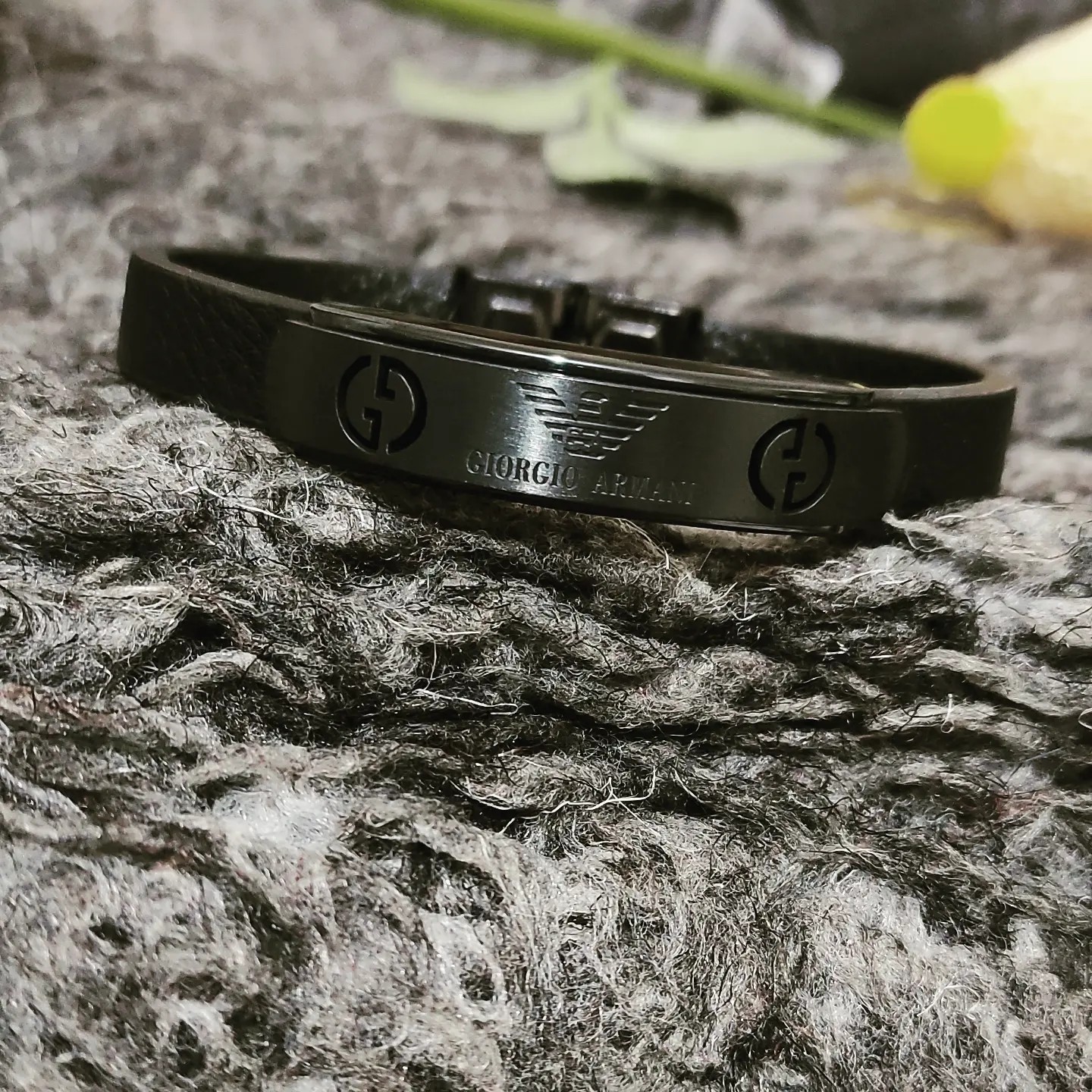 دستبند چرمی برند armani