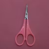 قیچی ابرو دسته صورتی 