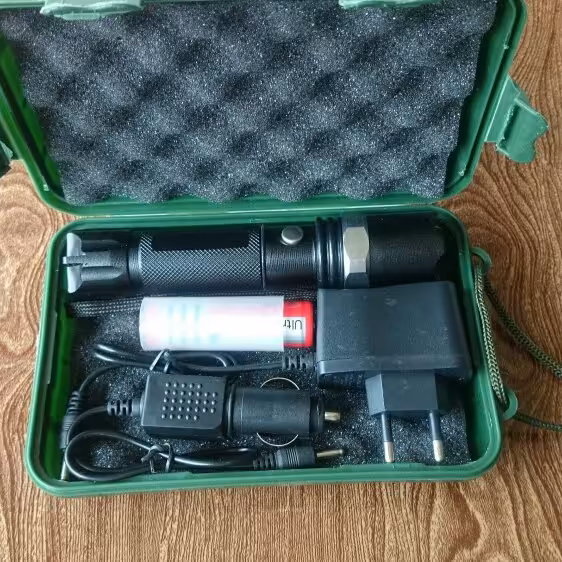 چراغ قوه شارژی سه کاره police usa