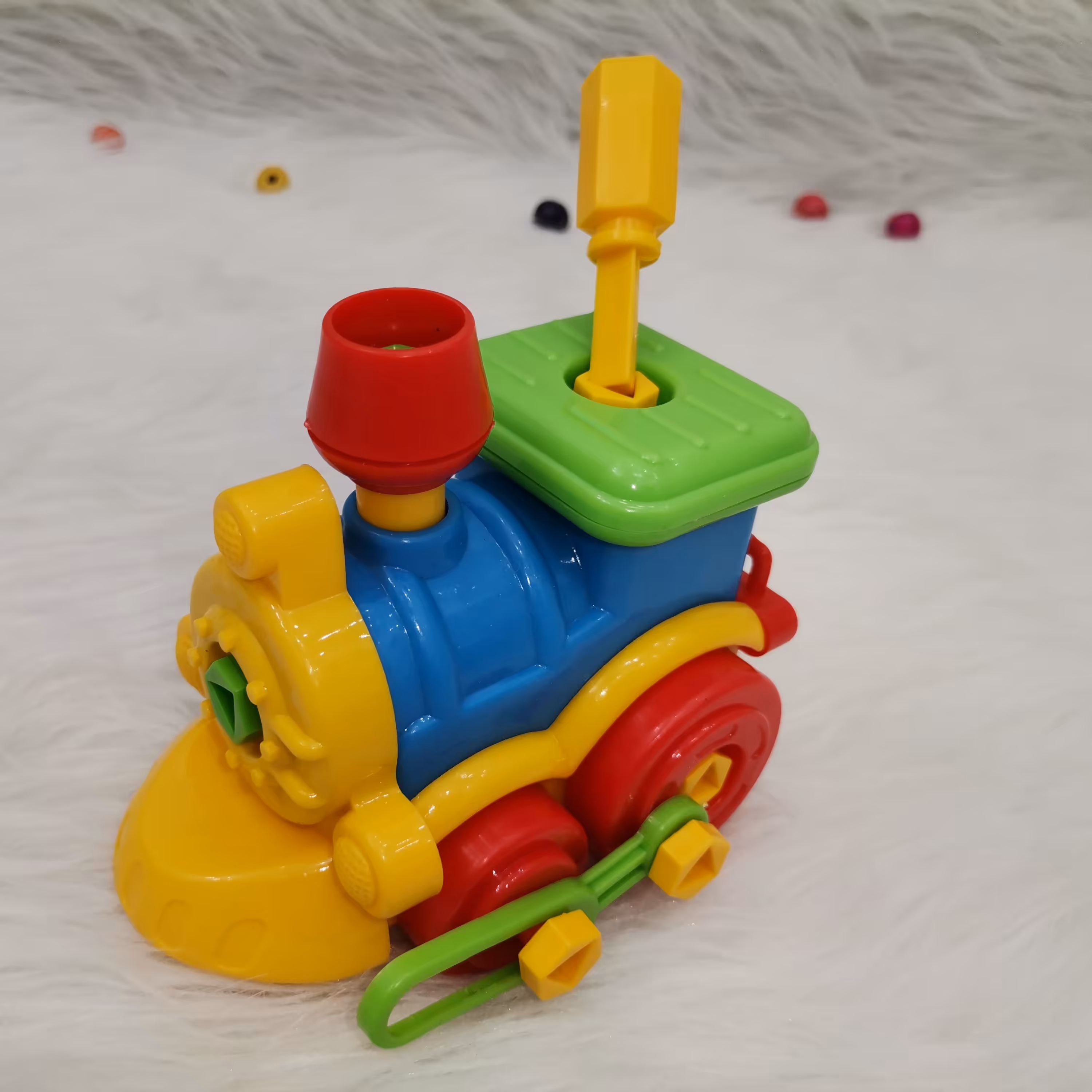   اسباب بازی قطار فکری همراه با آچار برای باز و بسته کردن ماشین 