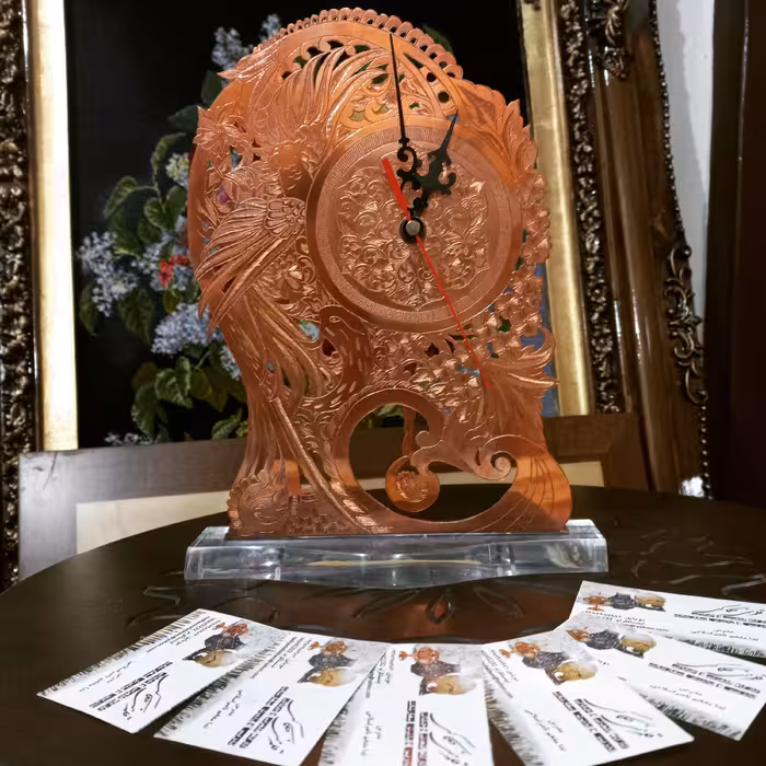 ساعت پاندول دار حکاکی 