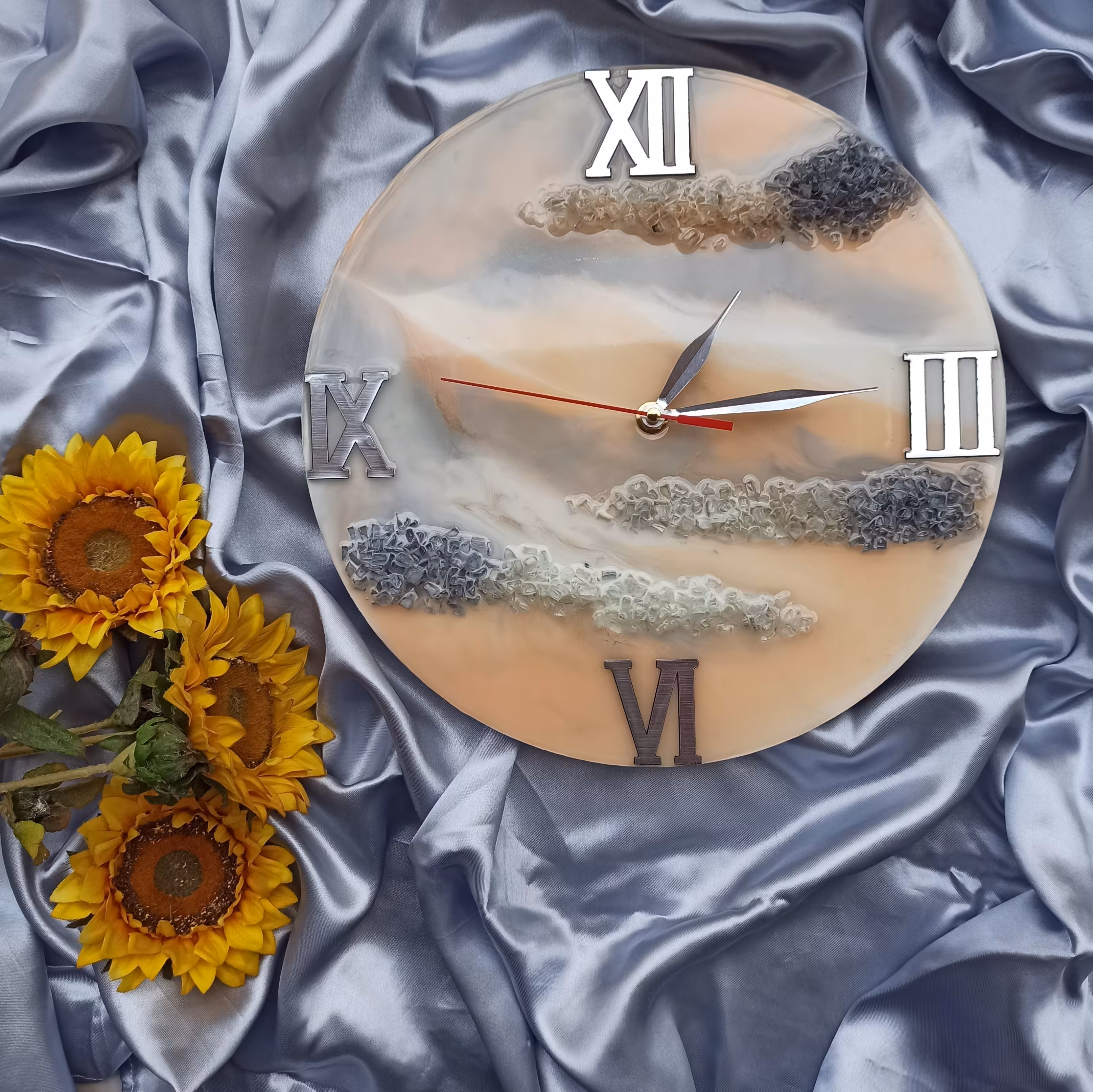 ساعت رزینی ژئود  
قطر 30
جنس چوب و رزین
وزن 500 گرم