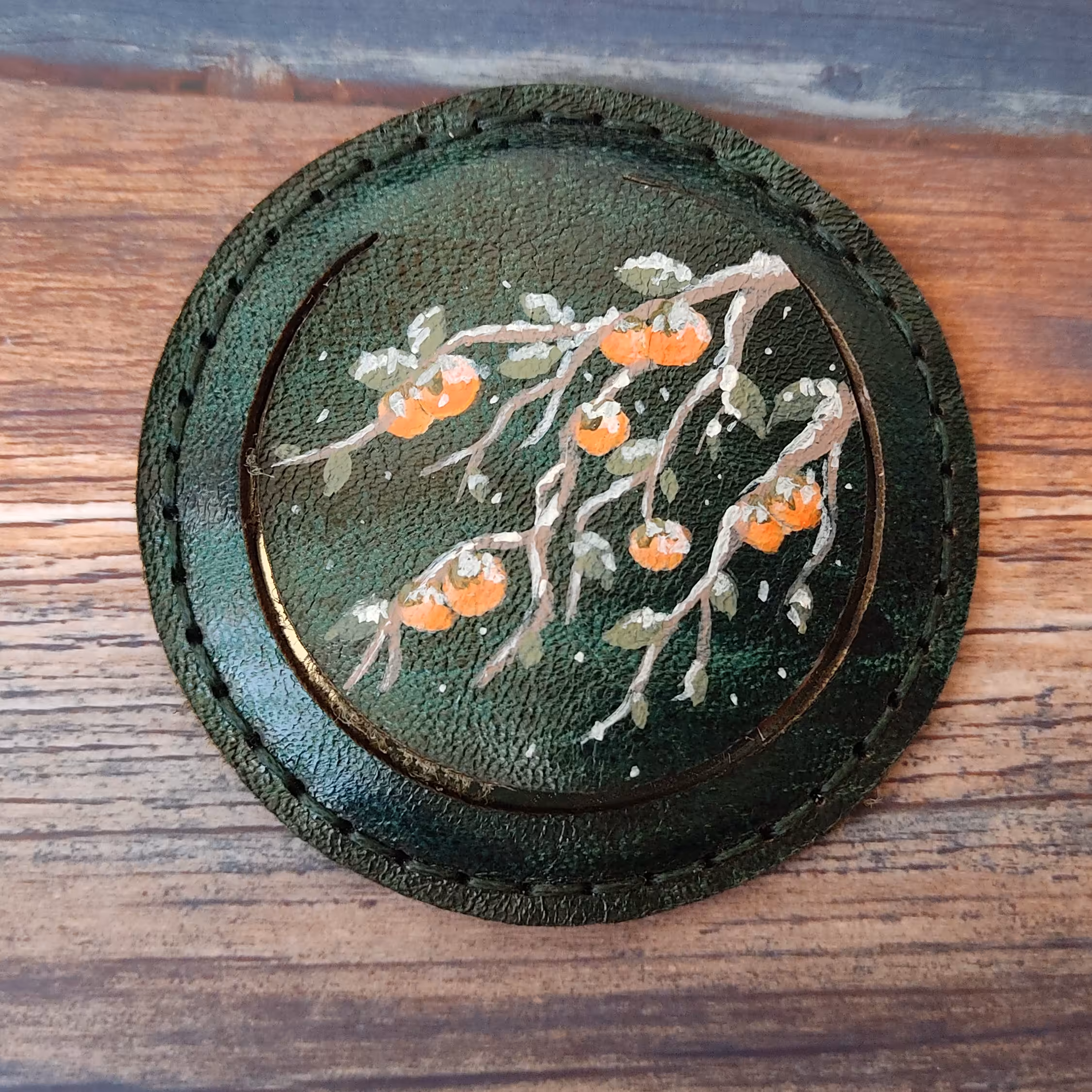 آینه جیبی کوچک چرم طبیعی نقاشی شده با رنگ ثابت و طرح های مختلف 