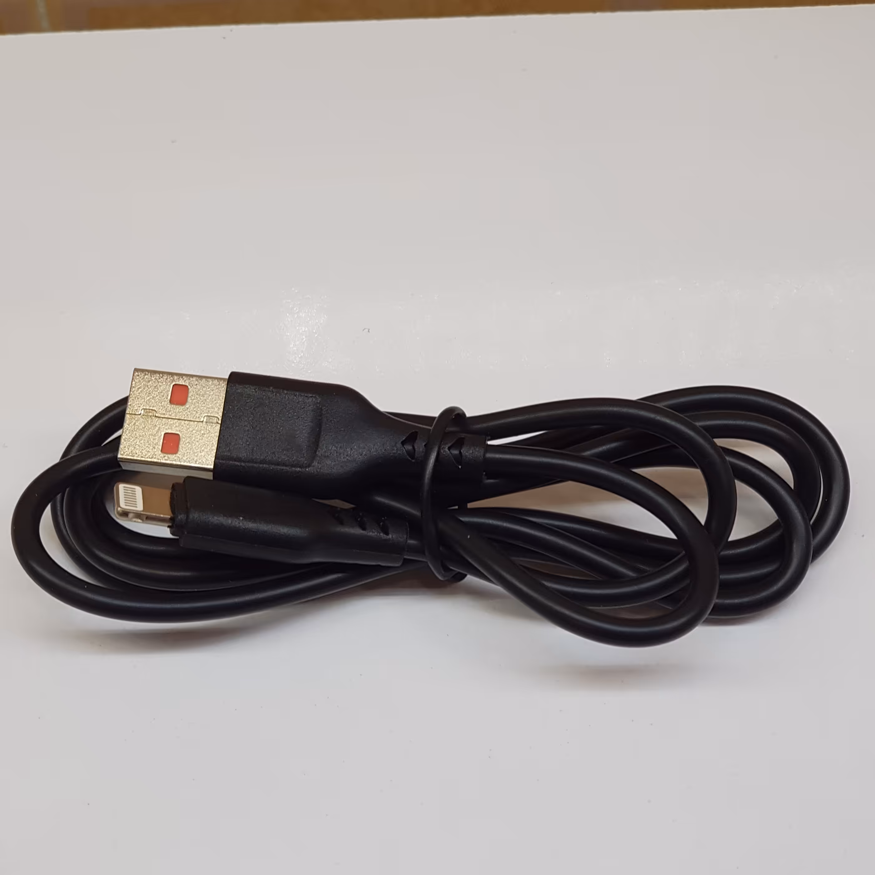 کابل شارژ  2.4 آمپرآیفون برندdenmen کیفیت عالی فست شارژ